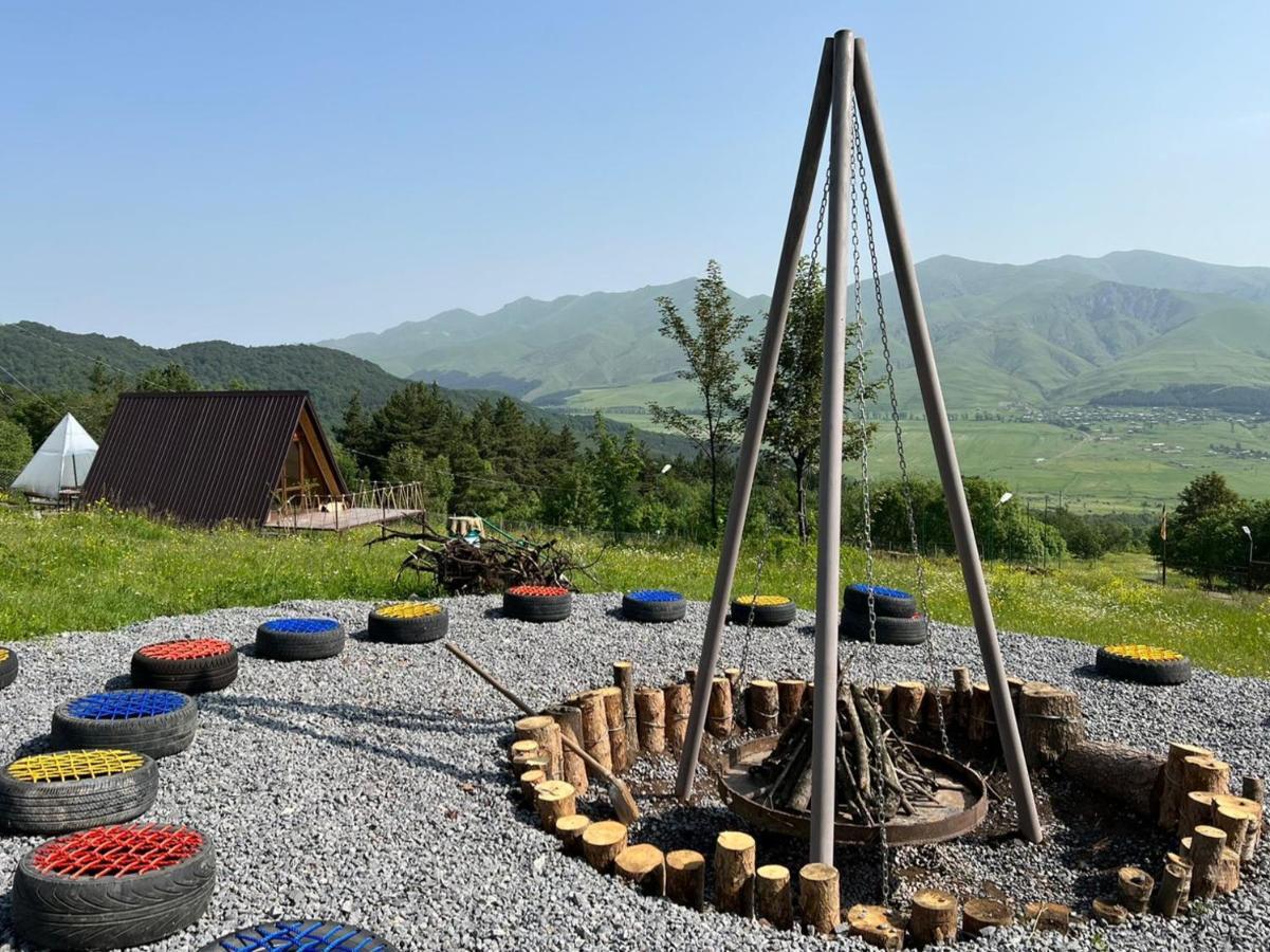 Glamping Wolf Mount Lodge Margahovit